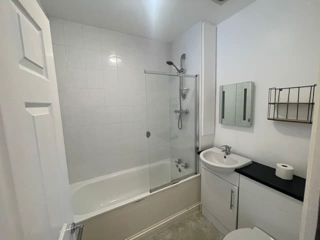 Image 3:1 bedroom Apartment or flat to rent