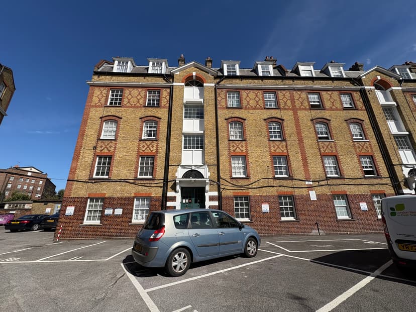 Image 1:2 bedroom Apartment or flat to rent