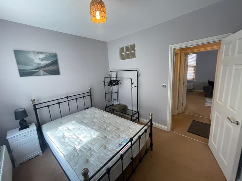 Image 2:1 bedroom Apartment or flat to rent