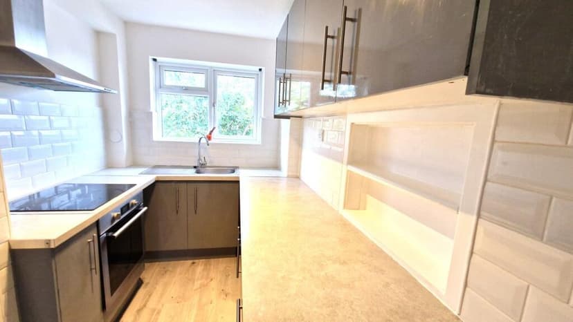 Image 3:2 bedroom Flat to rent