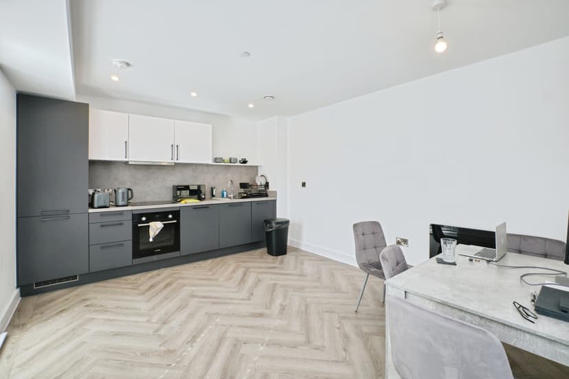 Image 2:1 bedroom Apartment or flat to rent