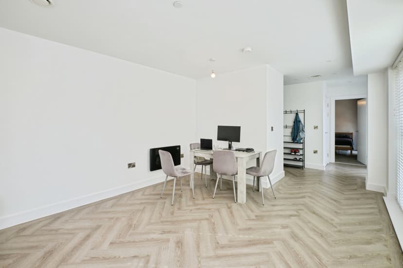 Image 1:1 bedroom Apartment or flat to rent