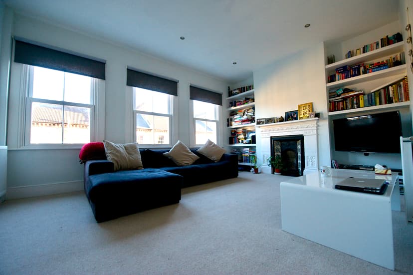 Image 1:2 bedroom Apartment or flat to rent