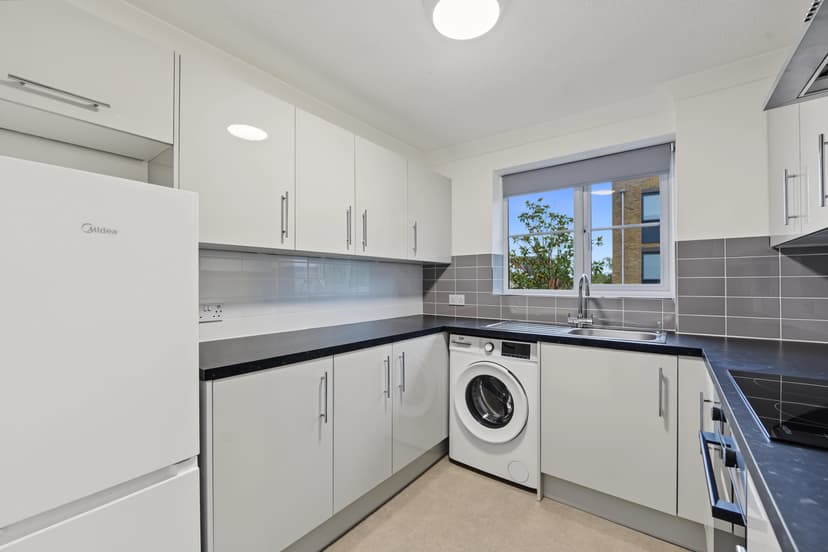 Image 2:1 bedroom Apartment or flat to rent