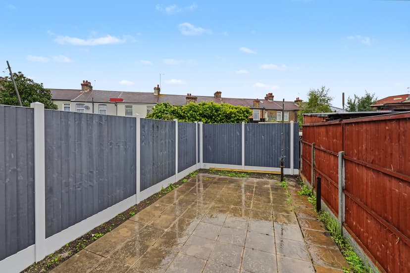 Image 1:2 bedroom Terraced house to rent