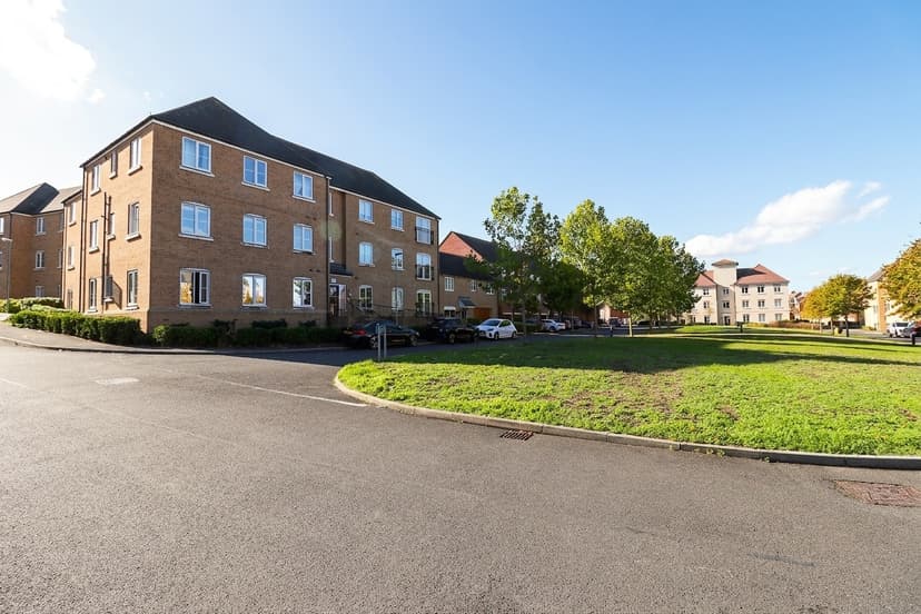 Image 1:2 bedroom Apartment or flat to rent