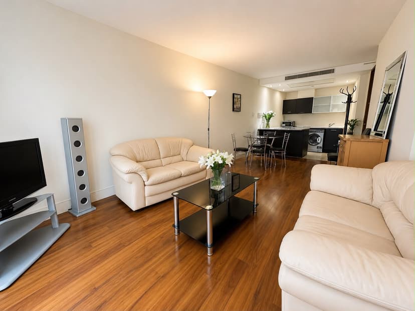 Image 3:2 bedroom Flat to rent