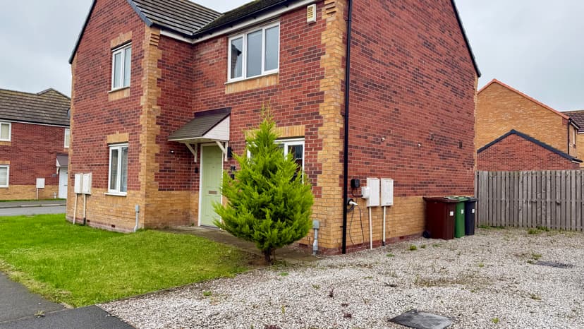 Image 2:2 bedroom Semi-detached house to rent