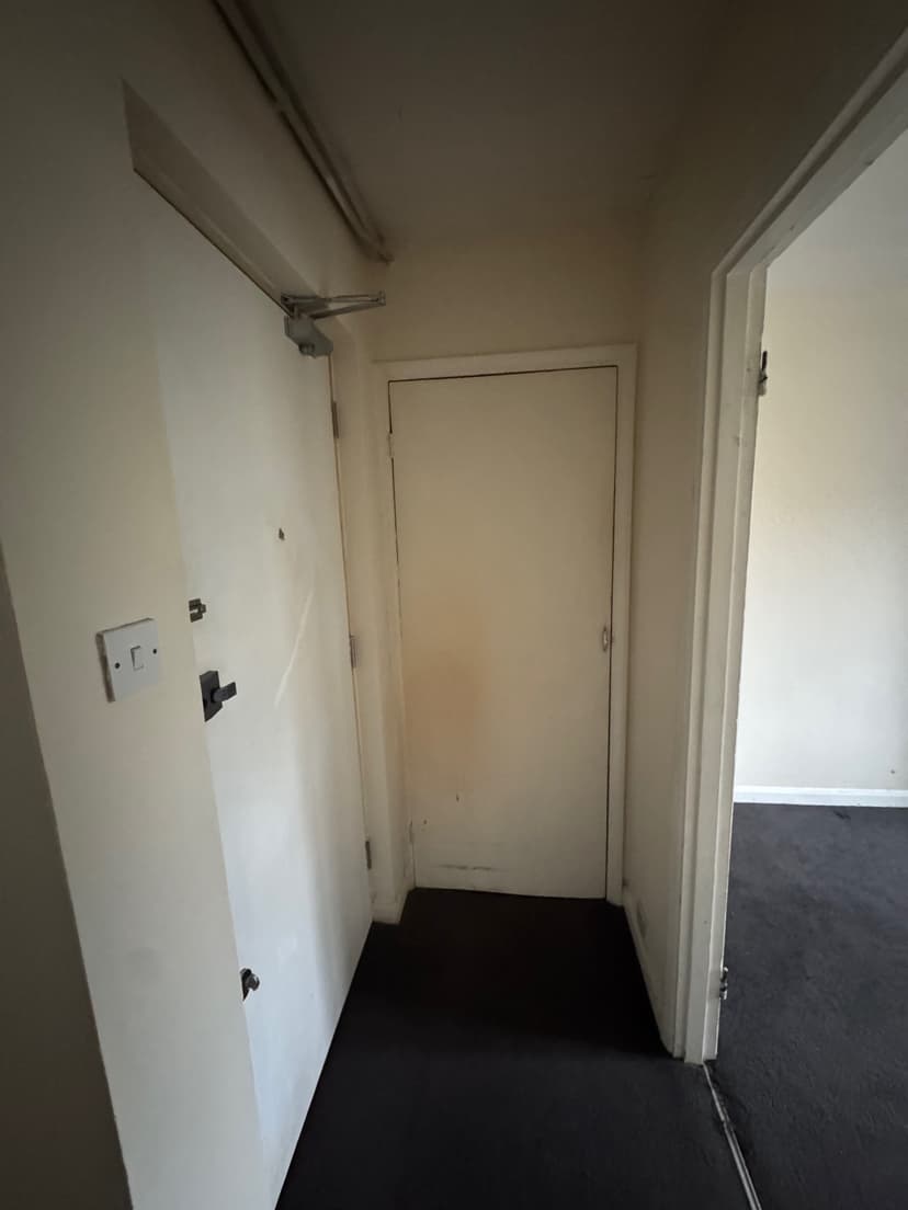Image 3:2 bedroom Flat to rent