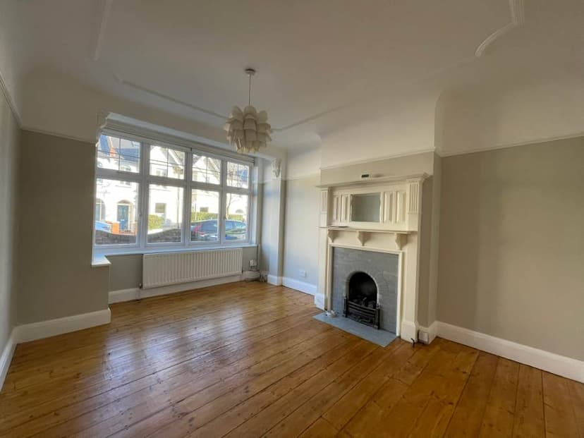 Image 1:4 bedroom Terraced house to rent