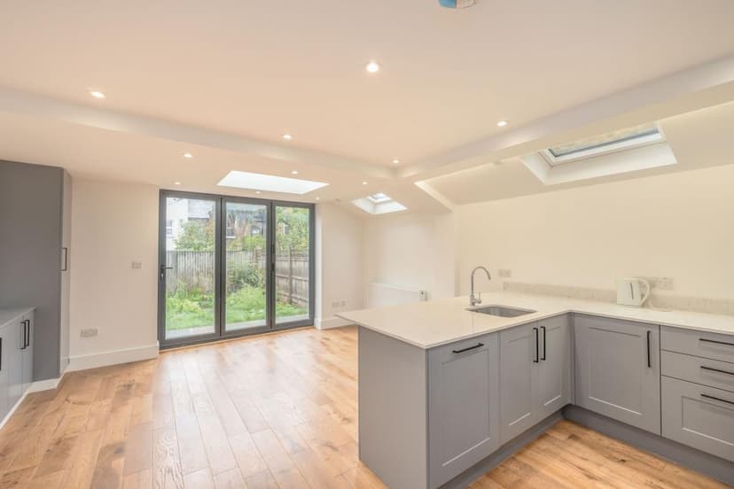 Image 1:2 bedroom Flat to rent