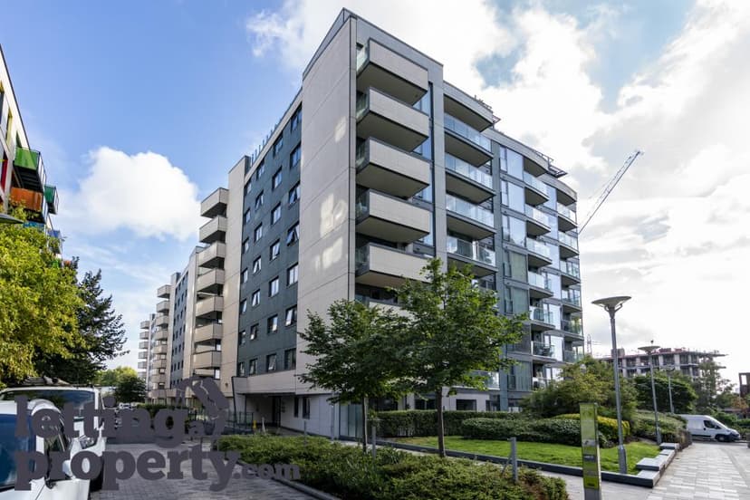 Image 1:1 bedroom Apartment or flat to rent