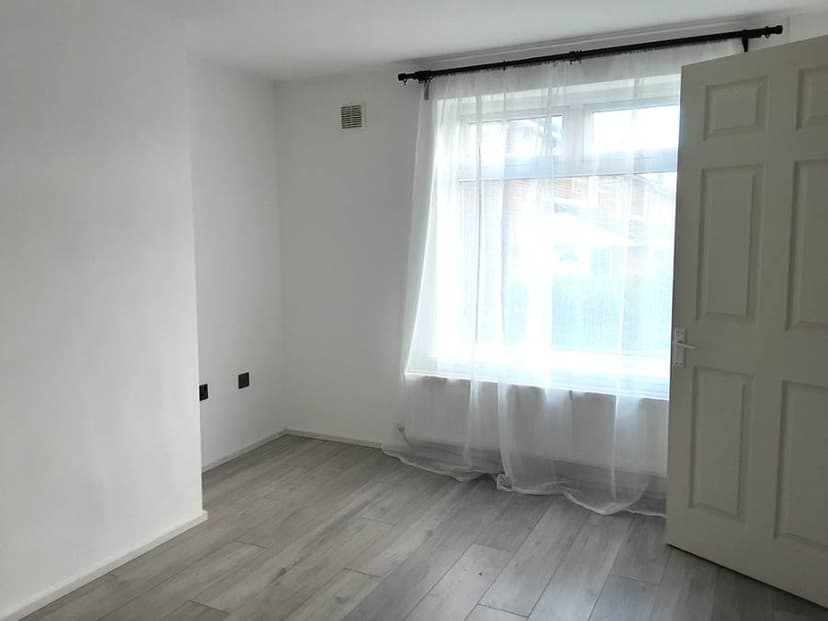 Image 1:3 bedroom Terraced house to rent