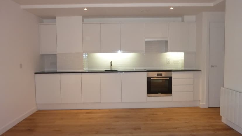 Image 2:2 bedroom Flat to rent