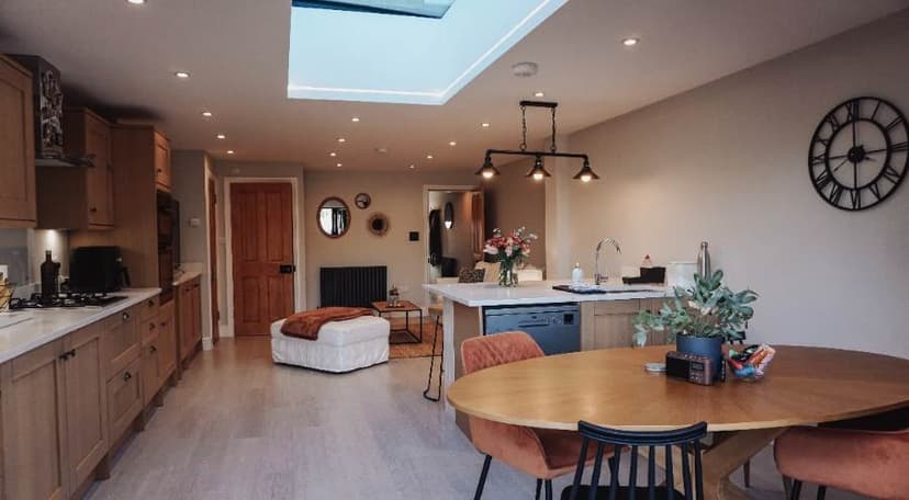 Image 2:2 bedroom End-of-terrace house to rent