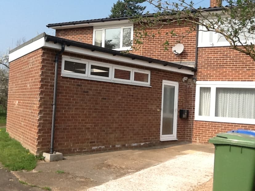 Image 1:4 bedroom Semi-detached house to rent