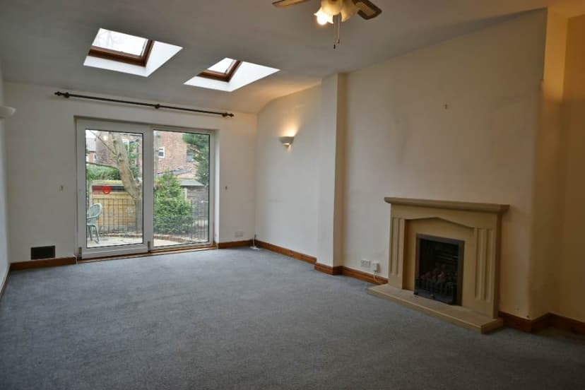 Image 2:3 bedroom Semi-detached house to rent