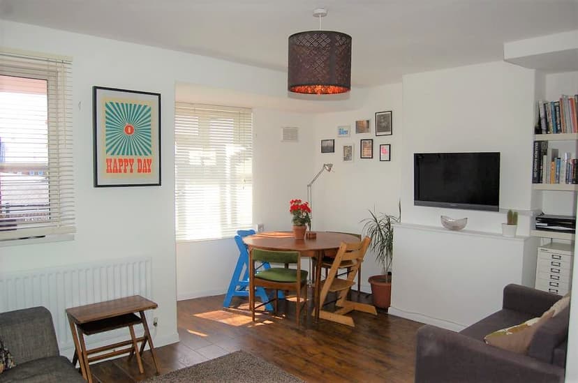 Image 1:2 bedroom Maisonette to rent