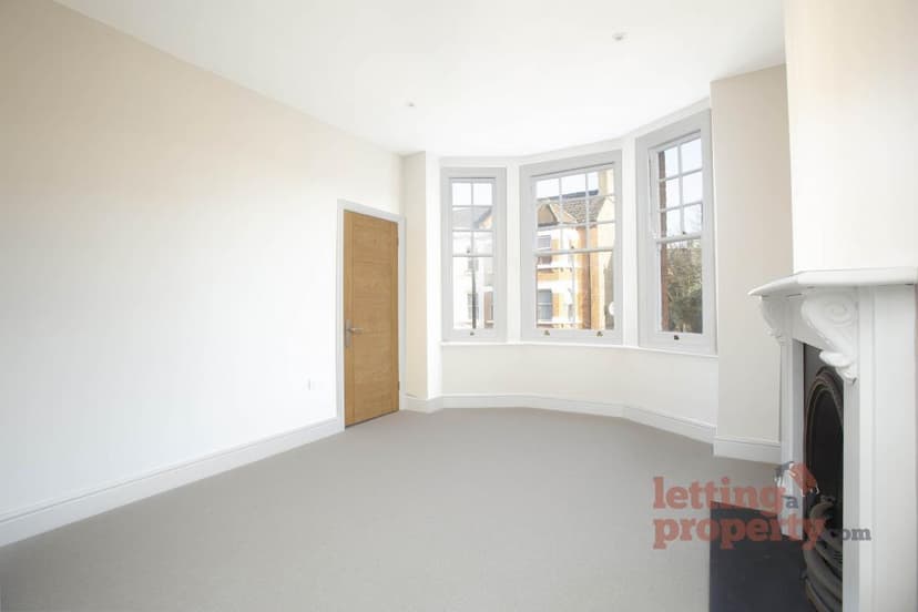 Image 2:1 bedroom Apartment or flat to rent