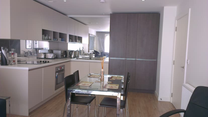 Image 2:2 bedroom Flat to rent