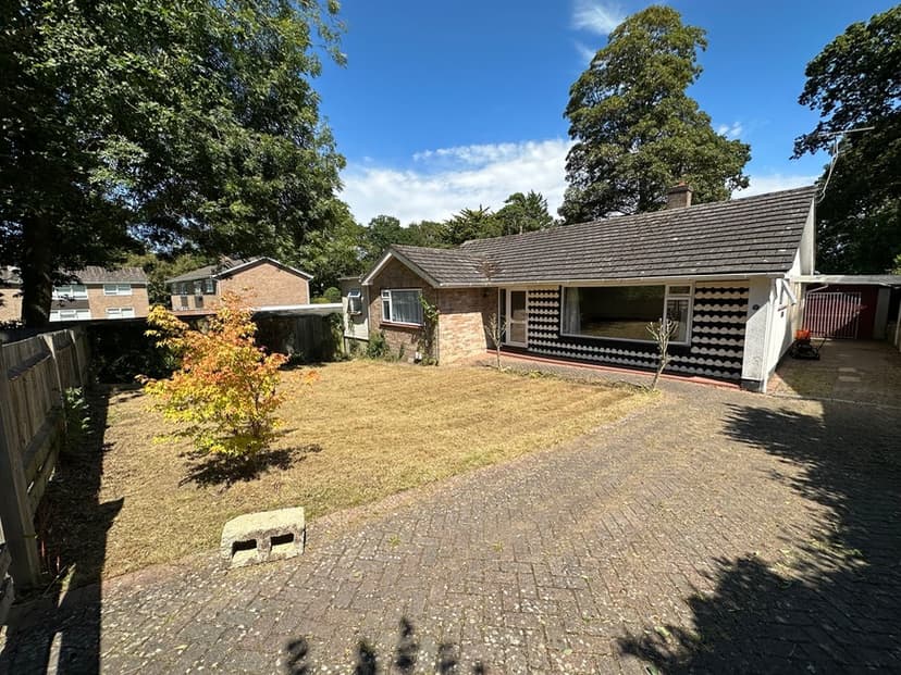 Image 1:3 bedroom Detached bungalow to rent