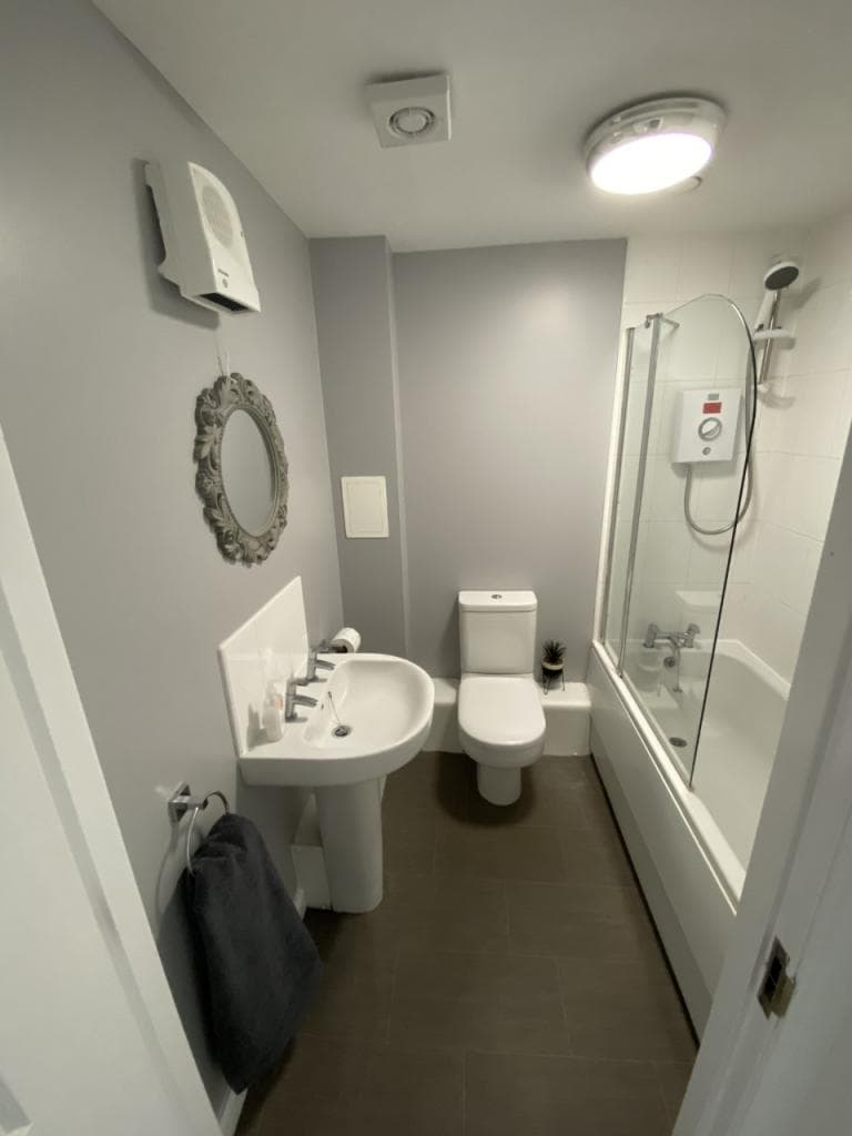 Image 3:2 bedroom Flat to rent