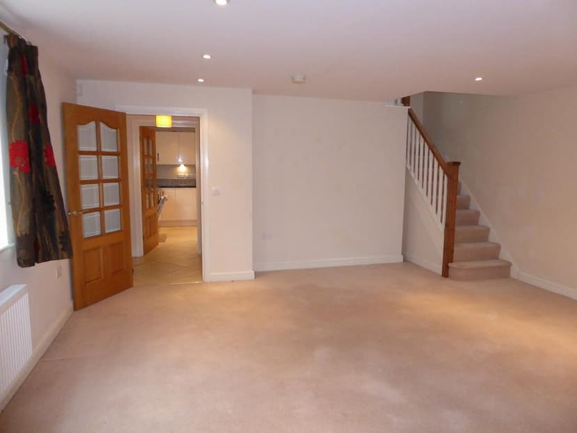 Image 3:2 bedroom End-of-terrace house to rent