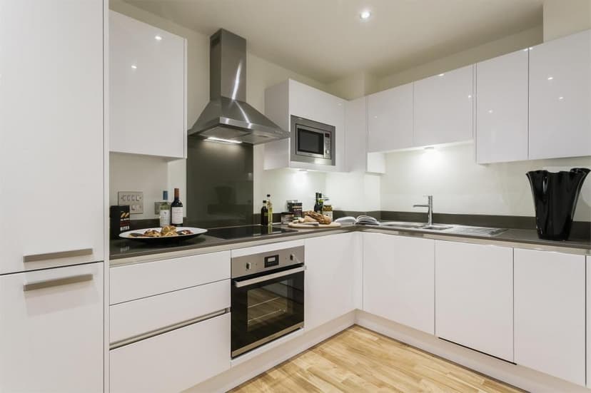 Image 1:1 bedroom Apartment or flat to rent