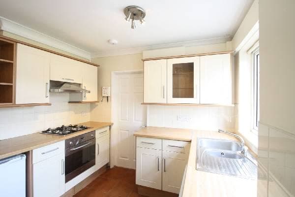 Image 1:5 bedroom Detached house to rent