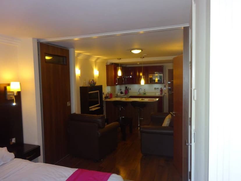 Image 2:1 bedroom Apartment or flat to rent