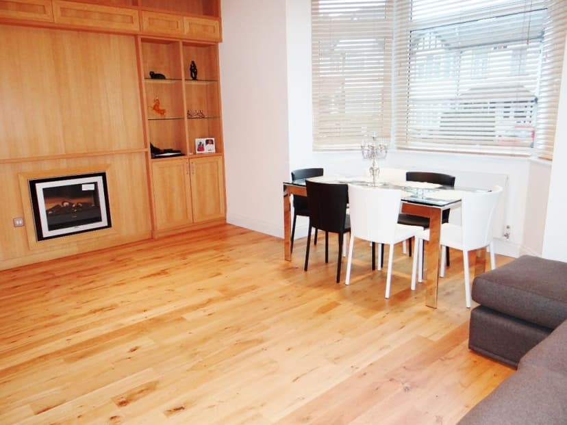 Image 2:3 bedroom Semi-detached house to rent