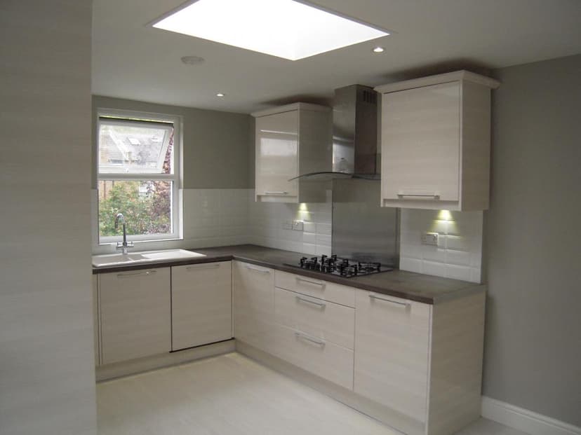 Image 2:3 bedroom Flat to rent