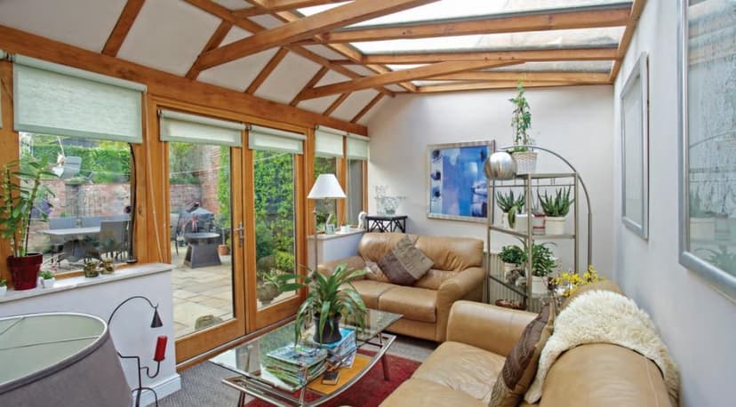 Image 2:5 bedroom Semi-detached house to rent