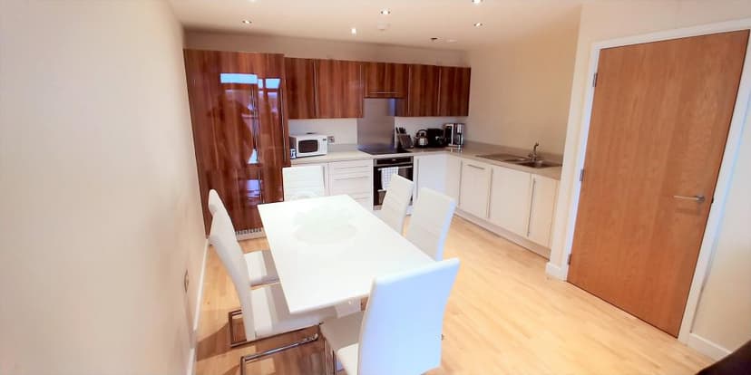 Image 1:2 bedroom Apartment or flat to rent