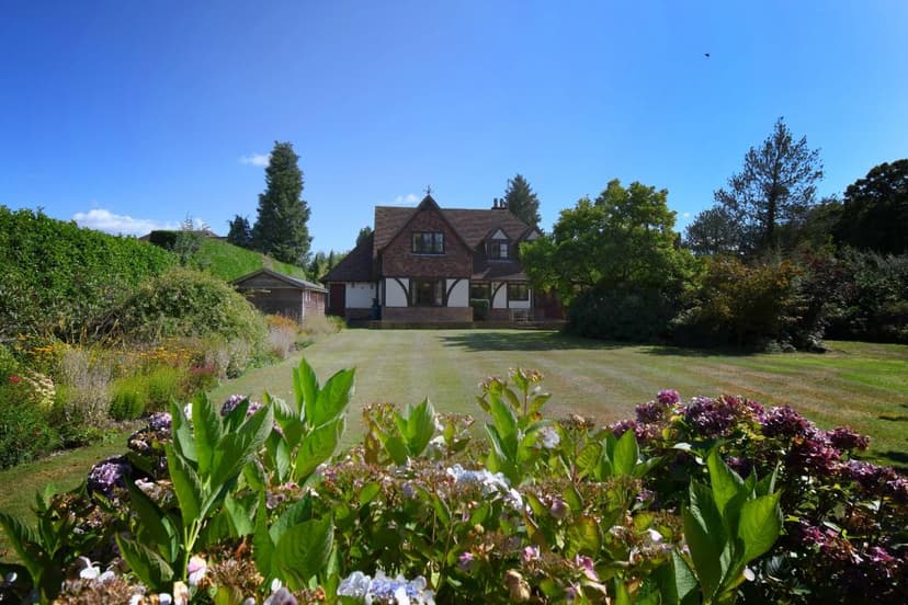 Image 1:5 bedroom Detached house to rent