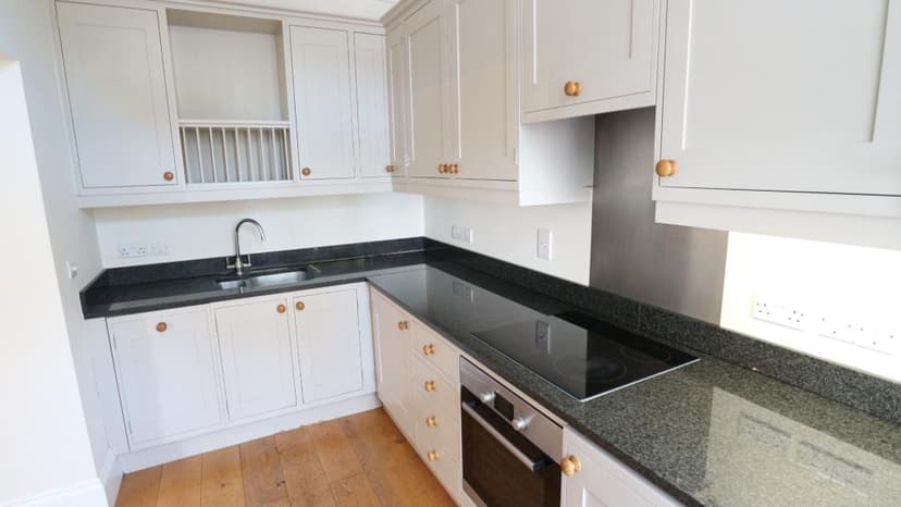 Image 3:1 bedroom Apartment or flat to rent