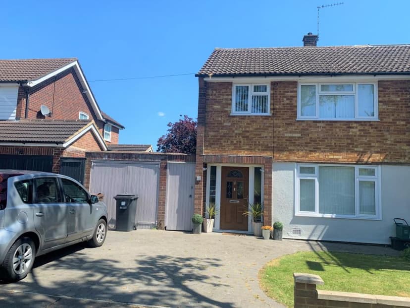Image 1:3 bedroom Semi-detached house to rent