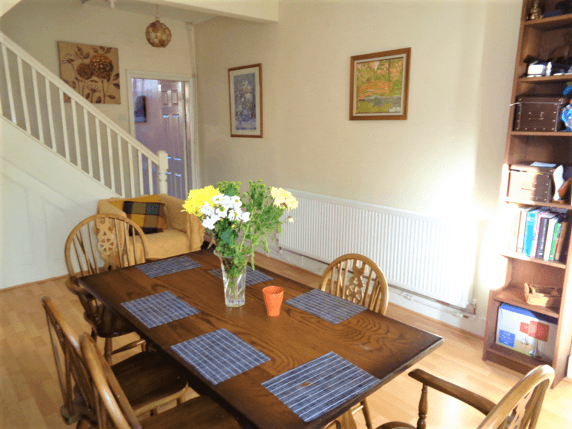 Image 2:3 bedroom End-of-terrace house to rent