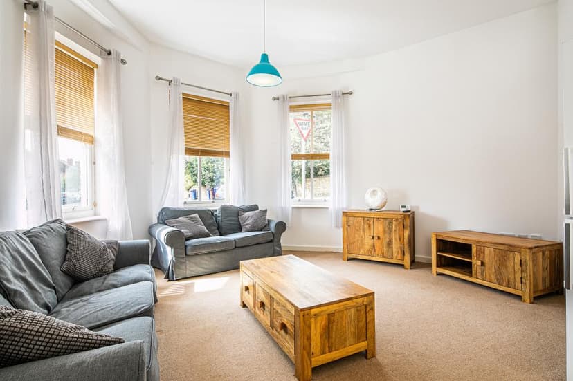 Image 1:1 bedroom Flat to rent