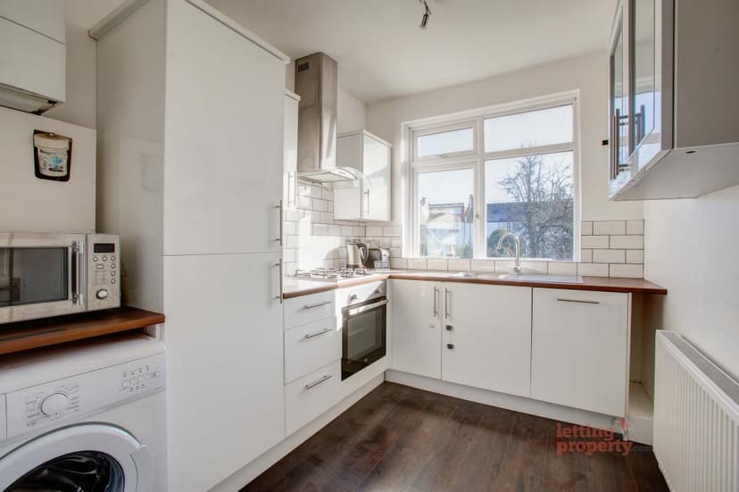 Image 1:2 bedroom Maisonette to rent