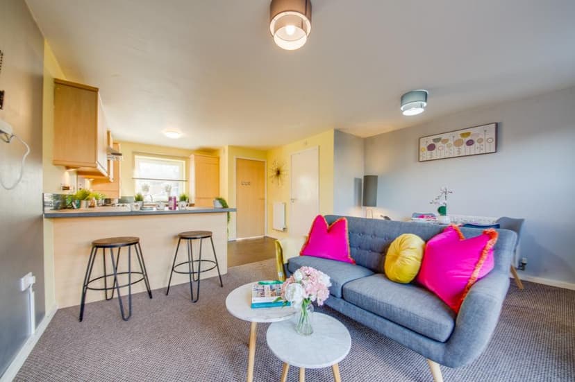 Image 2:4 bedroom Townhouse to rent