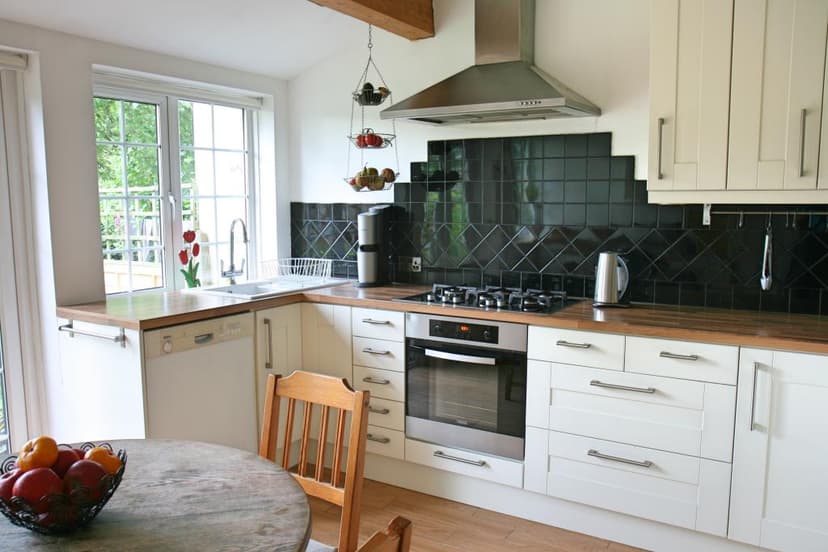 Image 1:2 bedroom Maisonette to rent