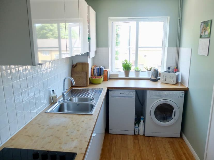 Image 2:2 bedroom Flat to rent