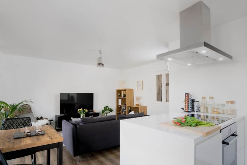 Image 1:2 bedroom Flat to rent