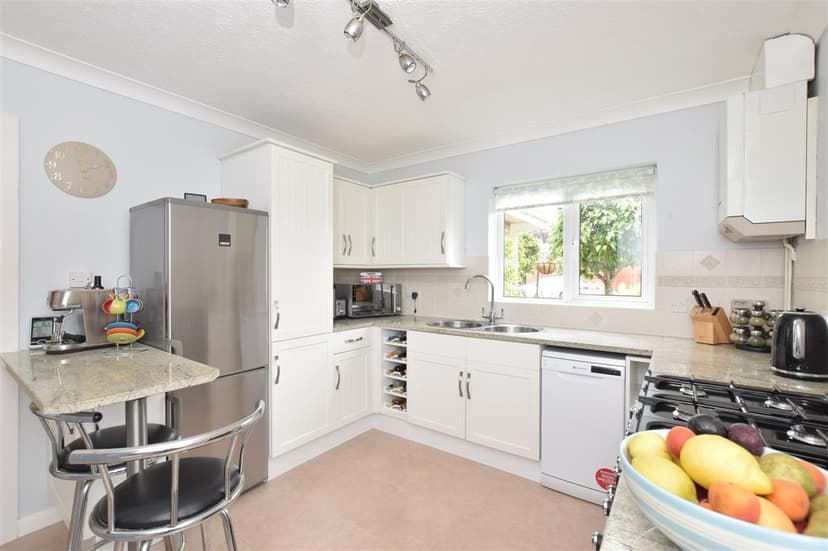 Image 2:3 bedroom Detached house to rent