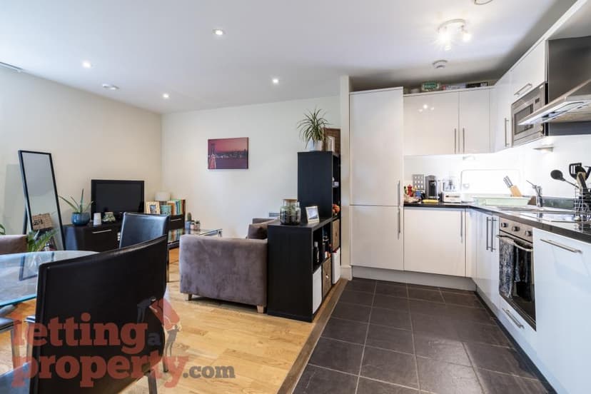 Image 3:1 bedroom Apartment or flat to rent