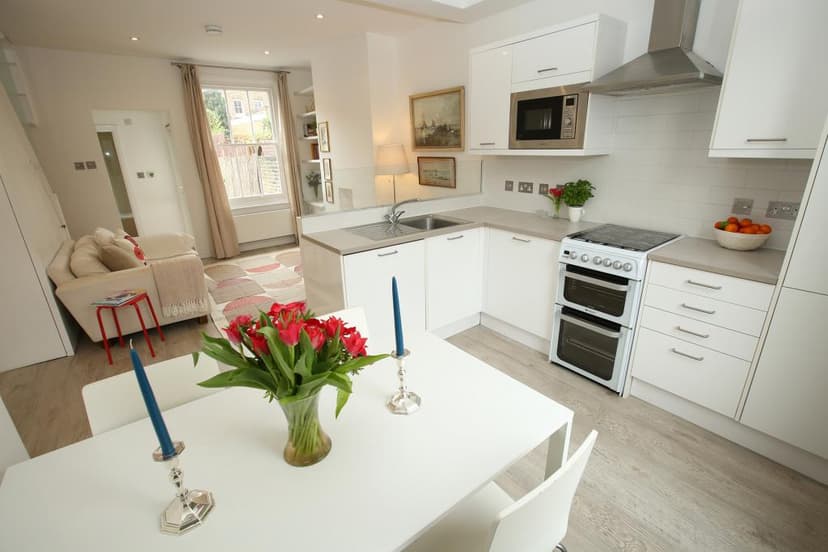 Image 2:2 bedroom Terraced house to rent