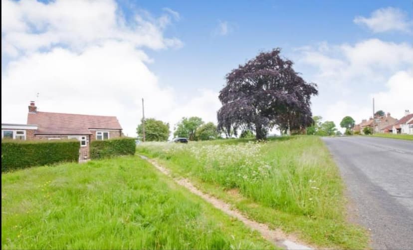 Image 2:1 bedroom Detached bungalow to rent