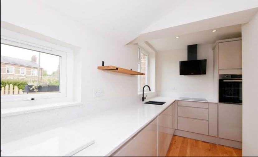 Image 3:1 bedroom Detached bungalow to rent