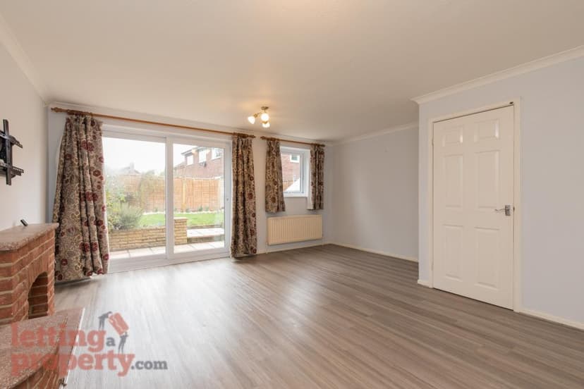 Image 3:3 bedroom Semi-detached house to rent